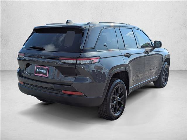 New 2025 Jeep Grand Cherokee Altitude image 5