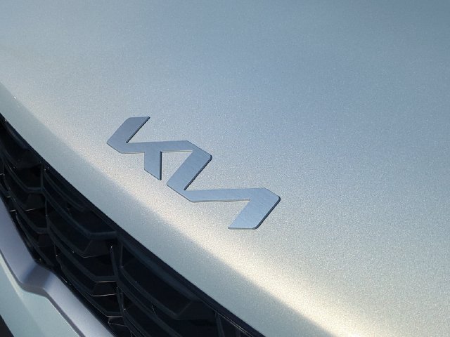 Certified 2026 Kia Sorento LX FWD image 10