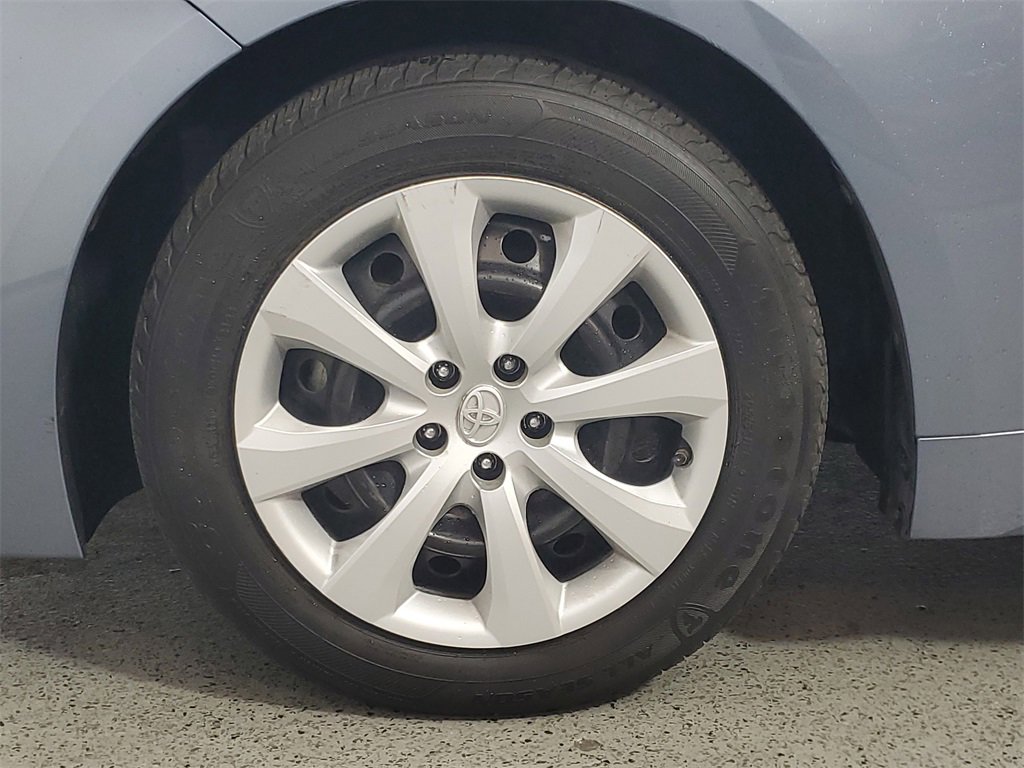Used 2020 Toyota Corolla LE image 8