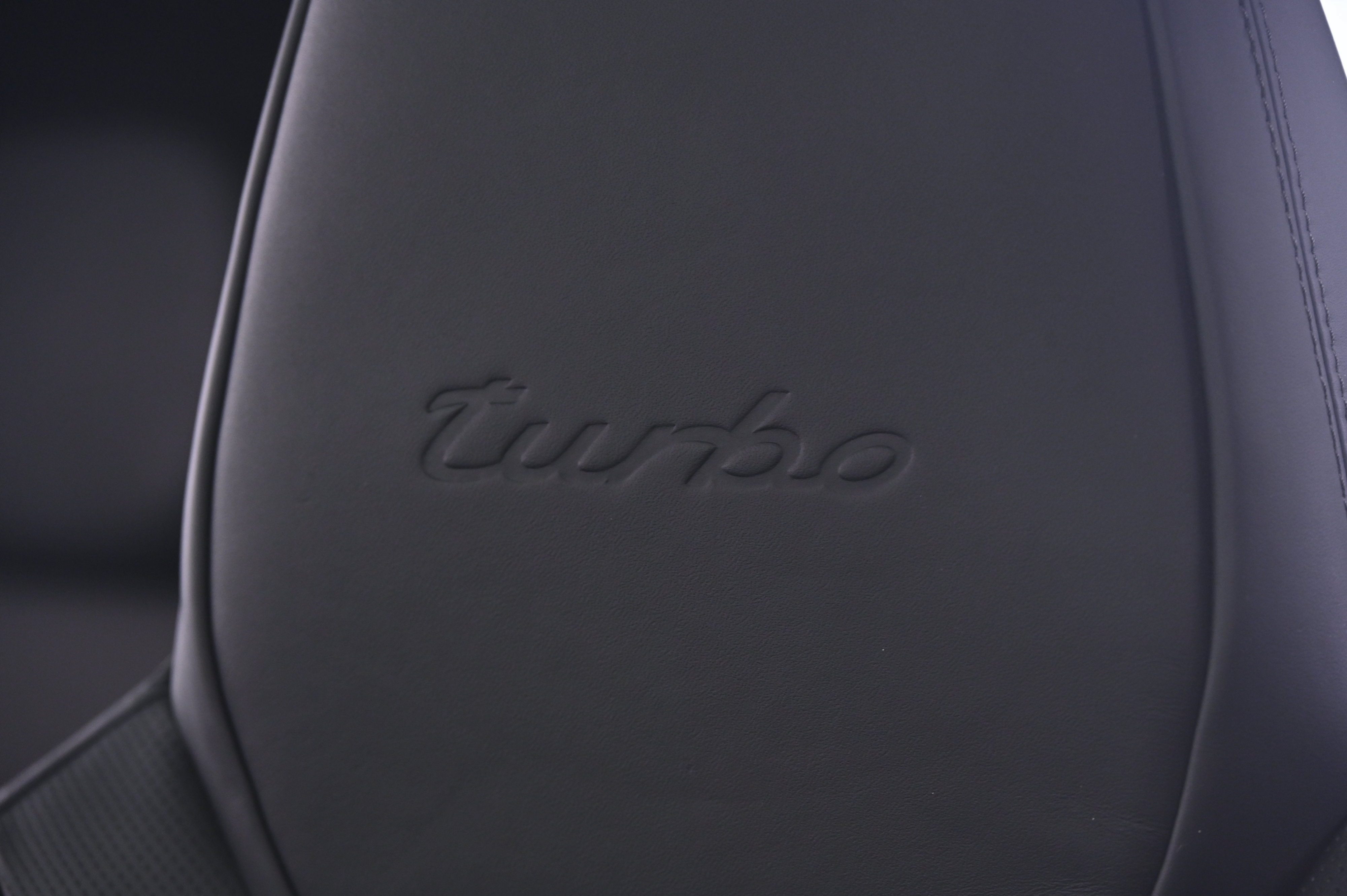 Certified 2023 Porsche Cayenne Turbo AWD/4WD image 31