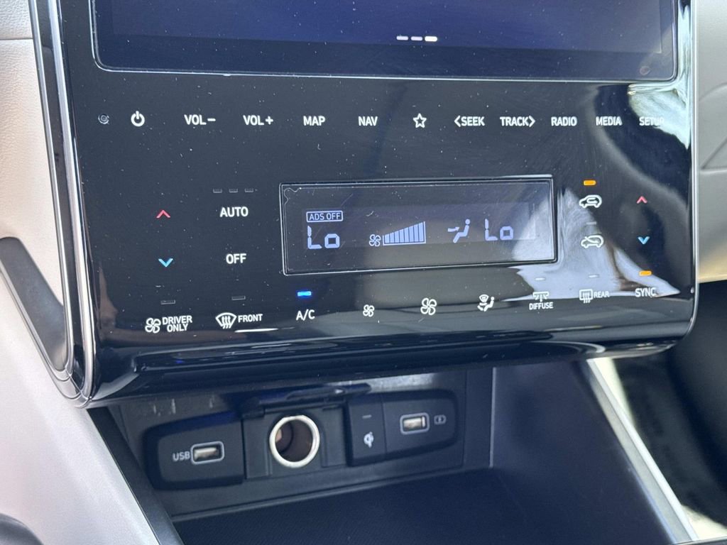 Certified 2024 Hyundai Tucson Limited image 12