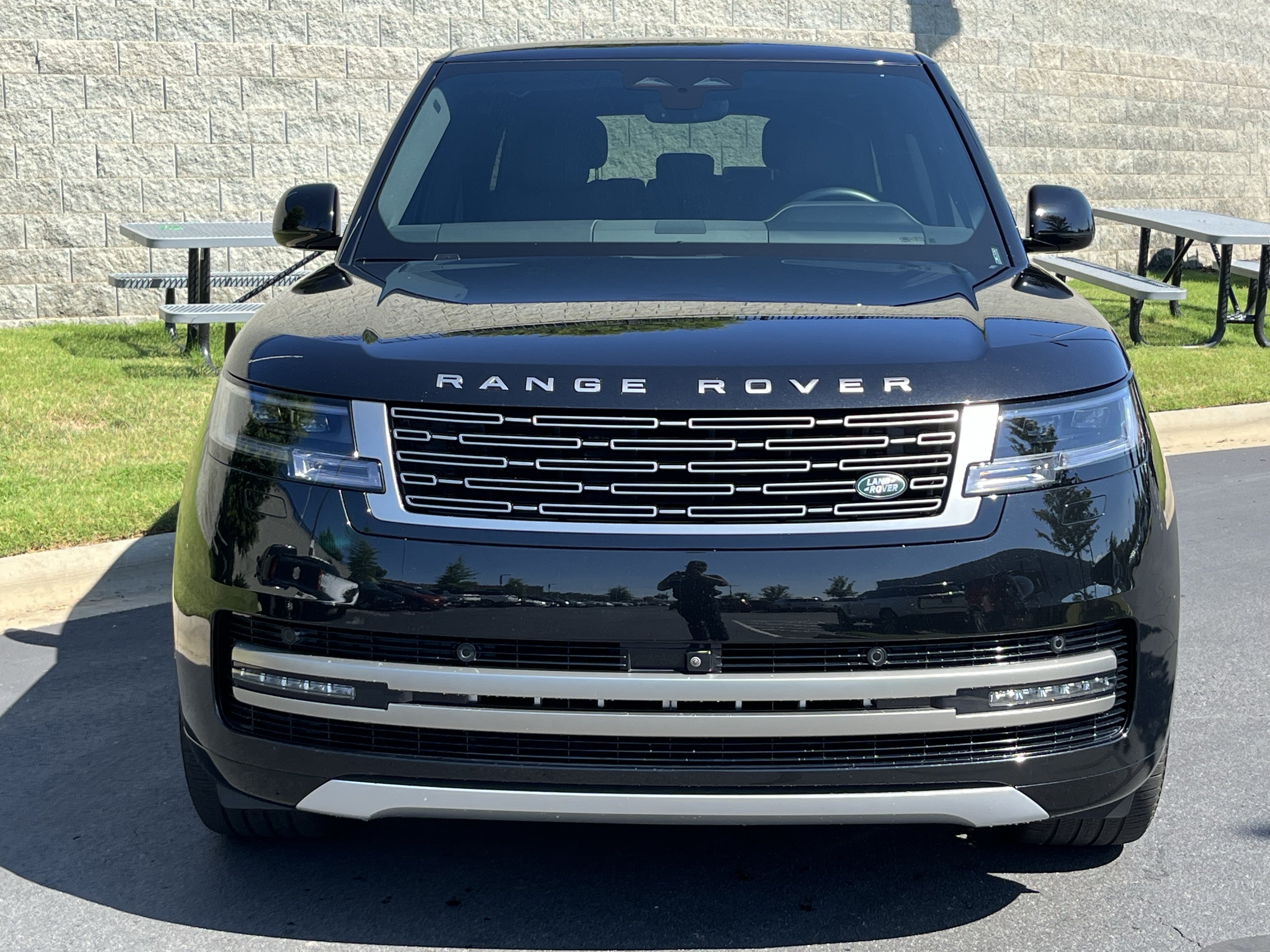Certified 2024 Land Rover Range Rover Long Wheelbase SE AWD/4WD image 10