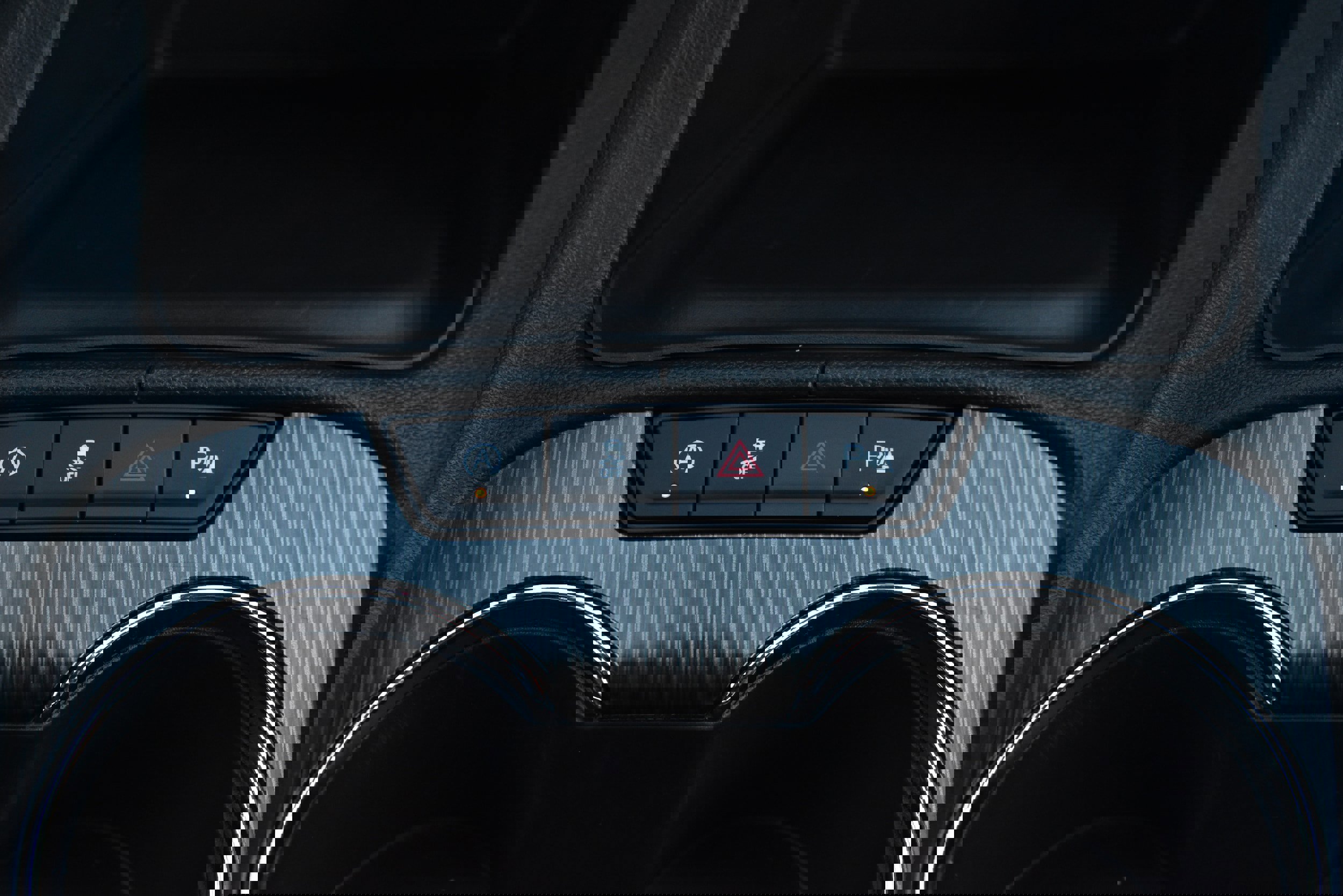 Used 2023 GMC Acadia SLT image 24