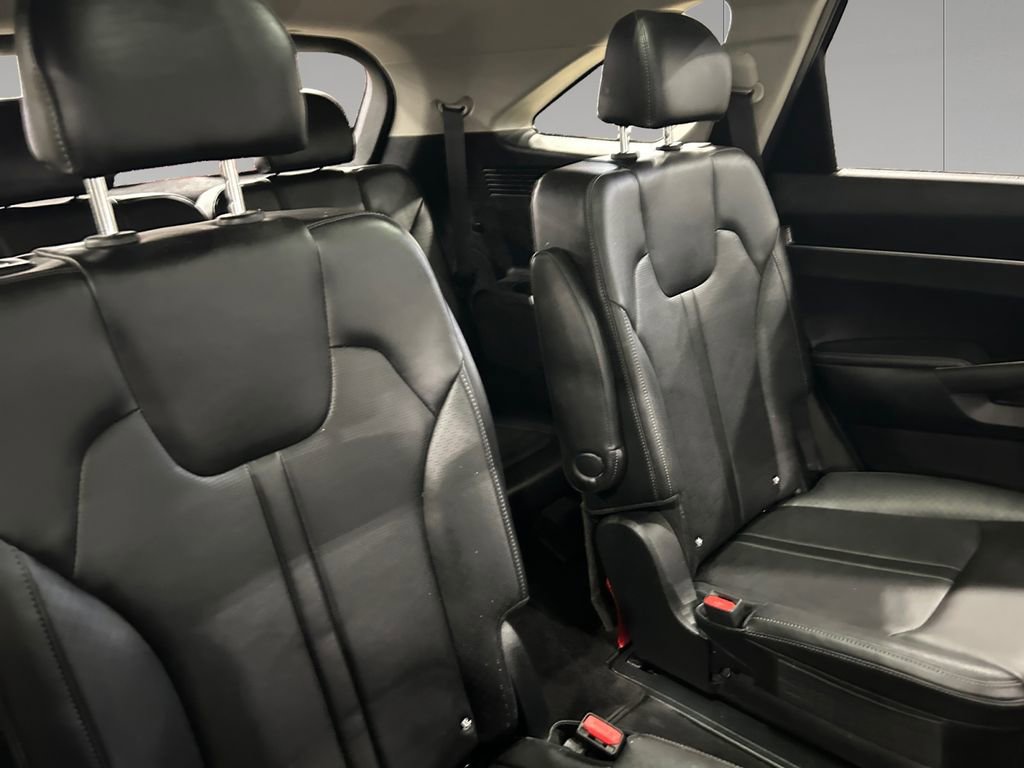 Used 2025 Kia Sorento X-Line EX image 18