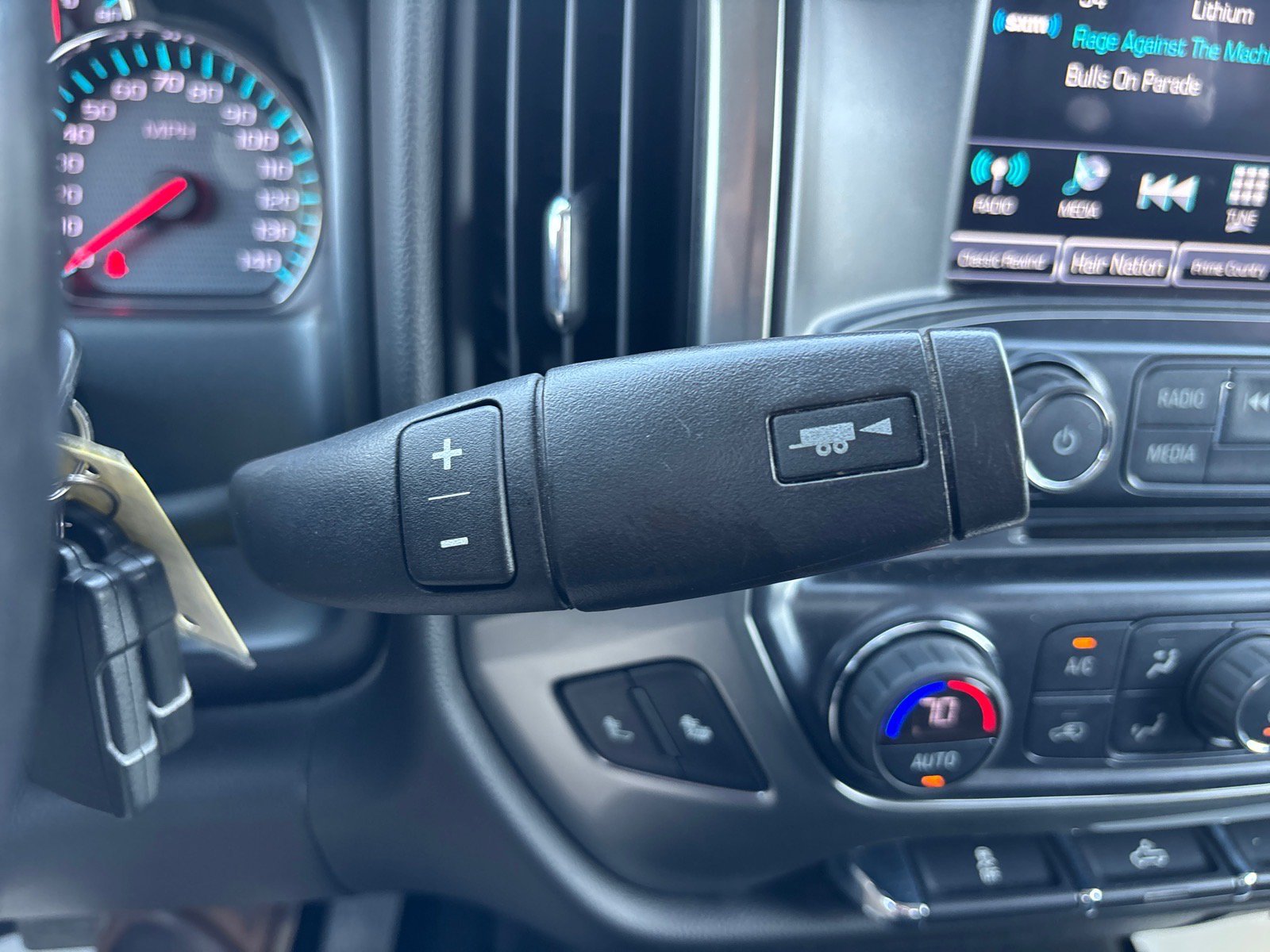 Used 2018 Chevrolet Silverado 1500 LT w/ All Star Edition AWD/4WD image 29