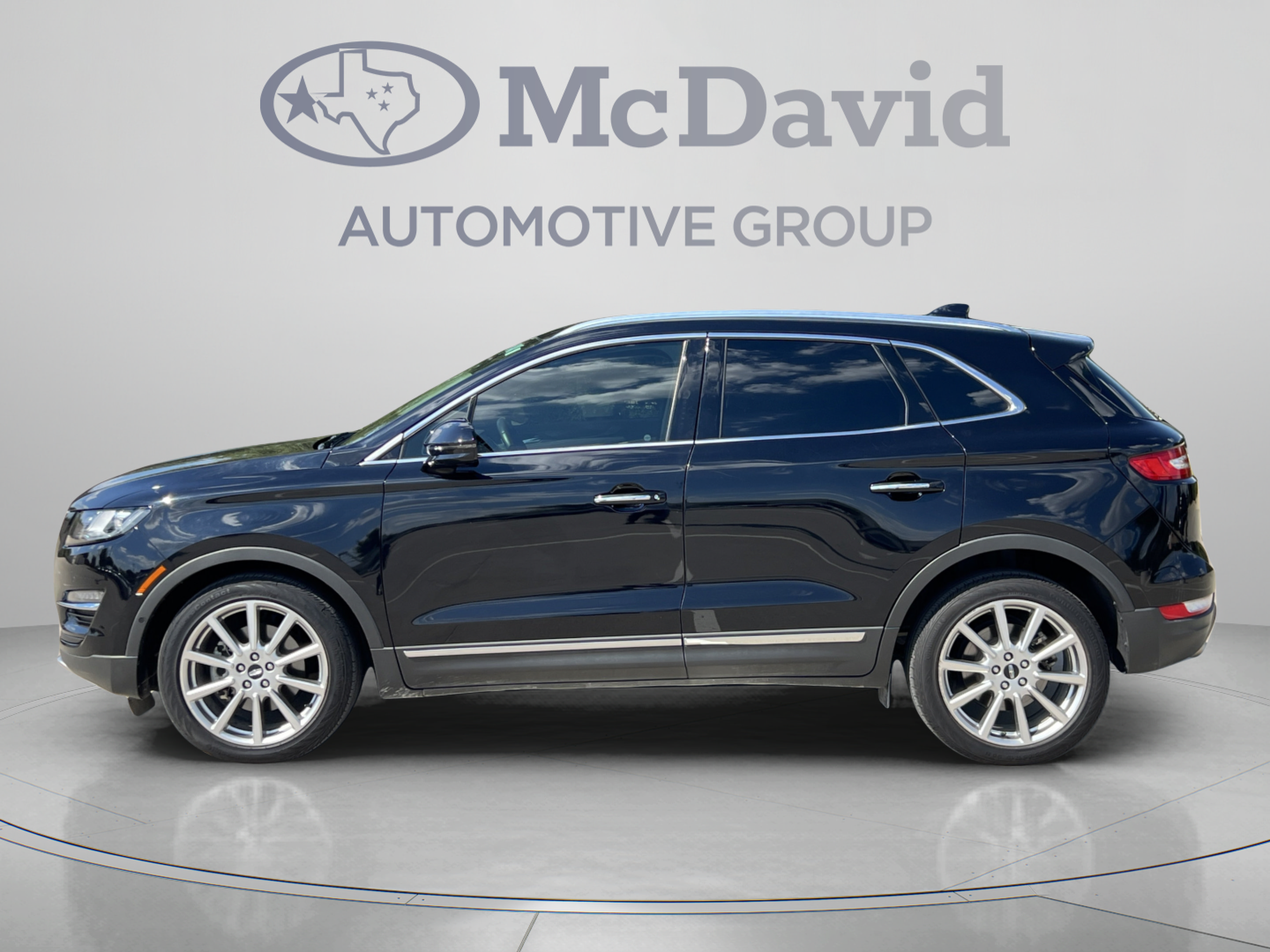 Used 2019 Lincoln MKC Reserve w/ MKC Technology Package FWD image 4