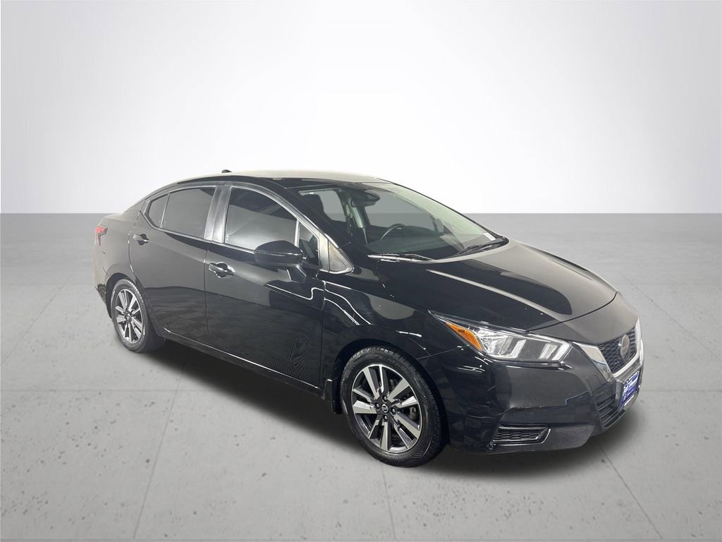 Used 2020 Nissan Versa SV FWD image 4