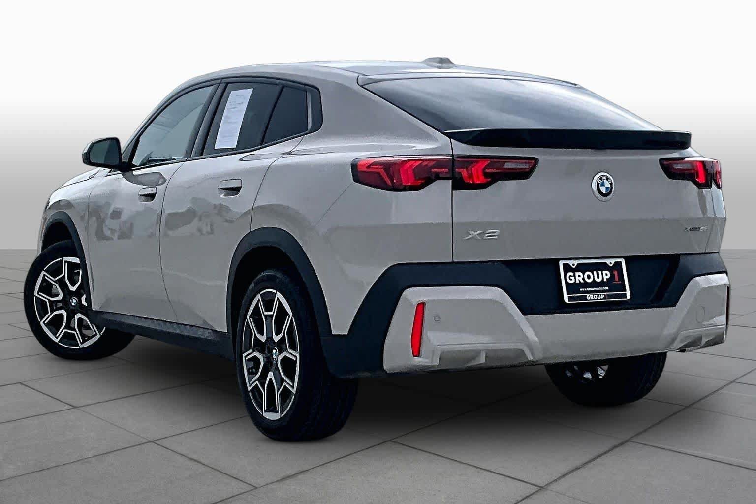 Used 2026 BMW X2 xDrive28i AWD/4WD image 11