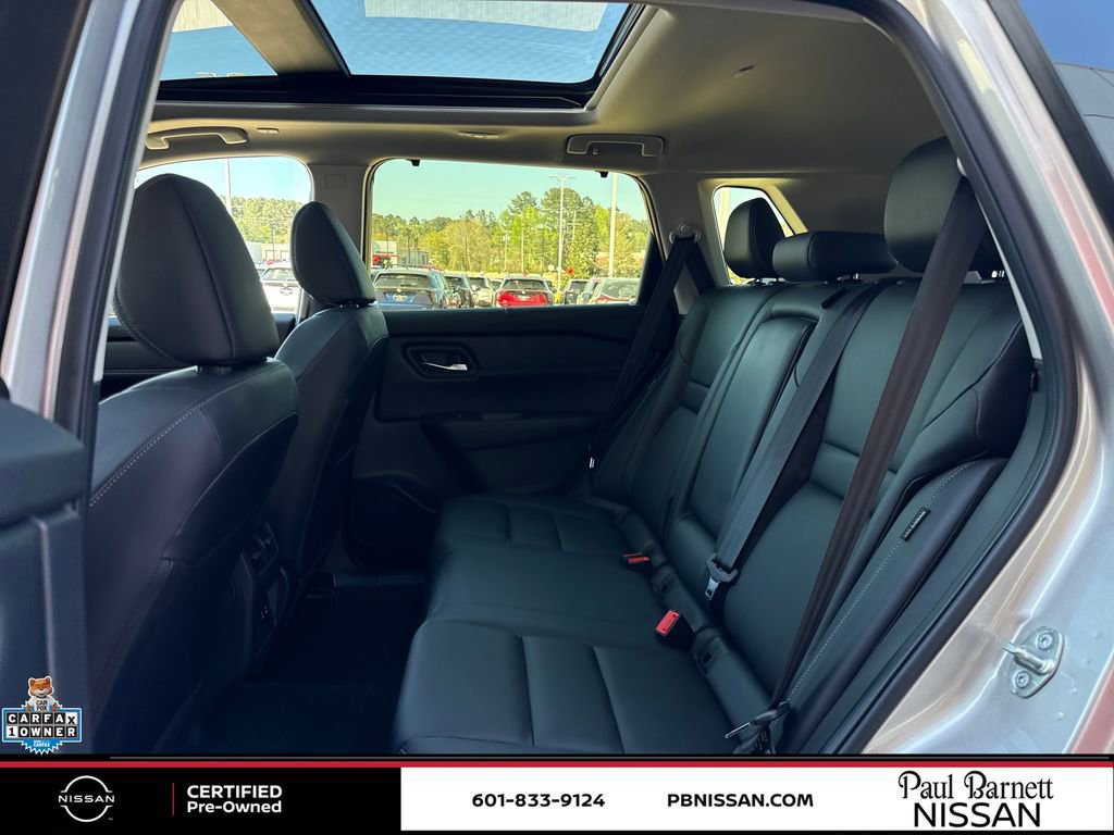 Certified 2025 Nissan Rogue SL w/ SL Premium Package image 31