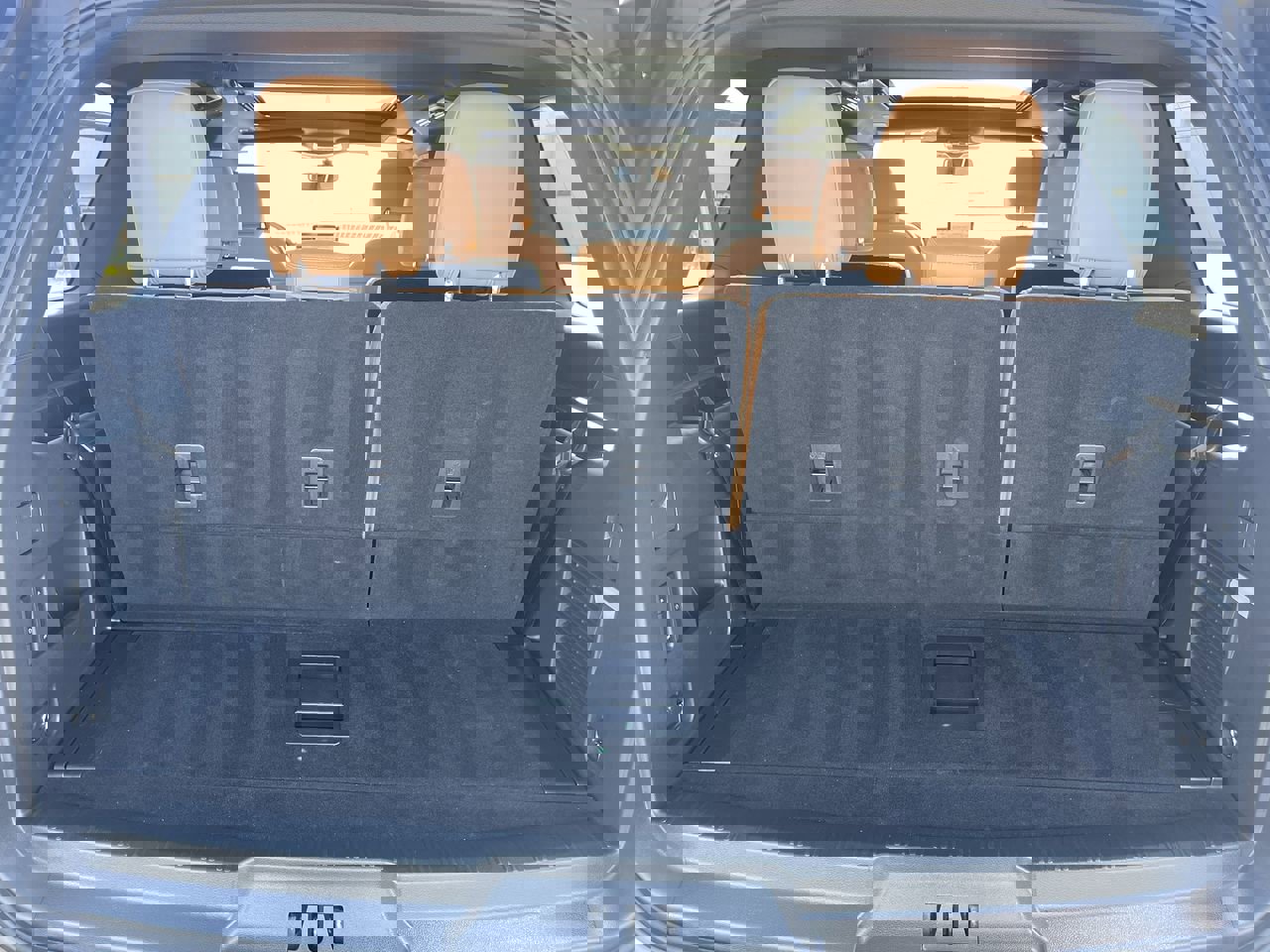 Used 2024 Ford Expedition Platinum image 27