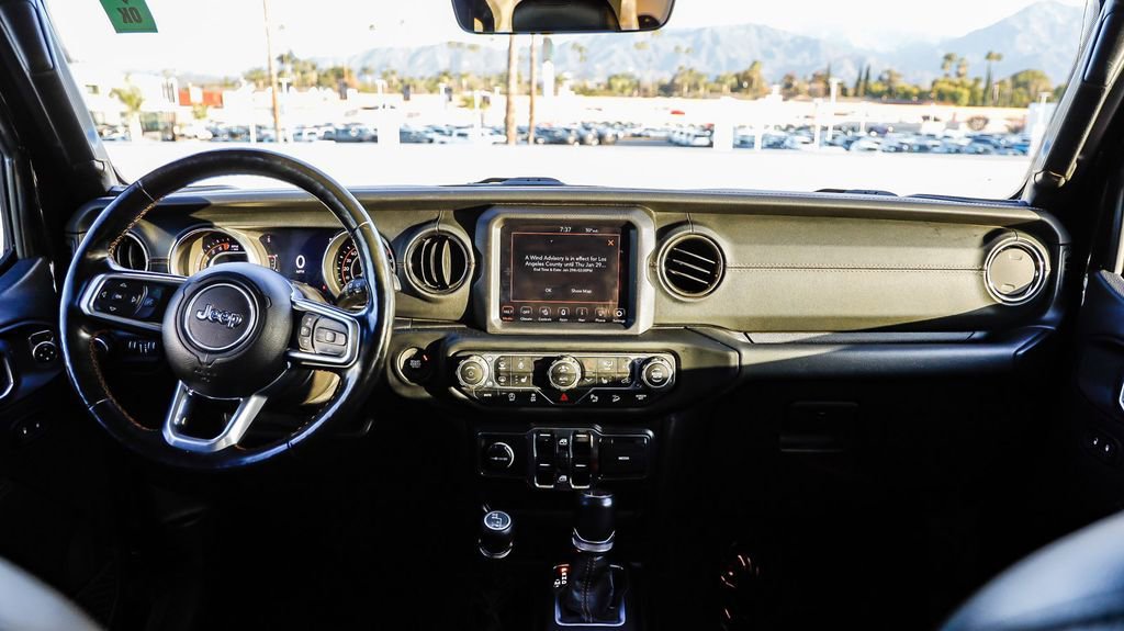 Used 2021 Jeep Wrangler Unlimited Sahara image 15