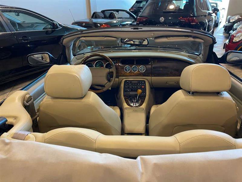Used 2006 Jaguar XK8 Convertible image 13
