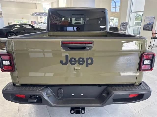 New 2026 Jeep Gladiator Willys AWD/4WD image 4