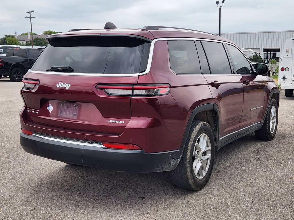 Used 2021 Jeep Grand Cherokee L Laredo w/ Luxury Tech Group I AWD/4WD image 4