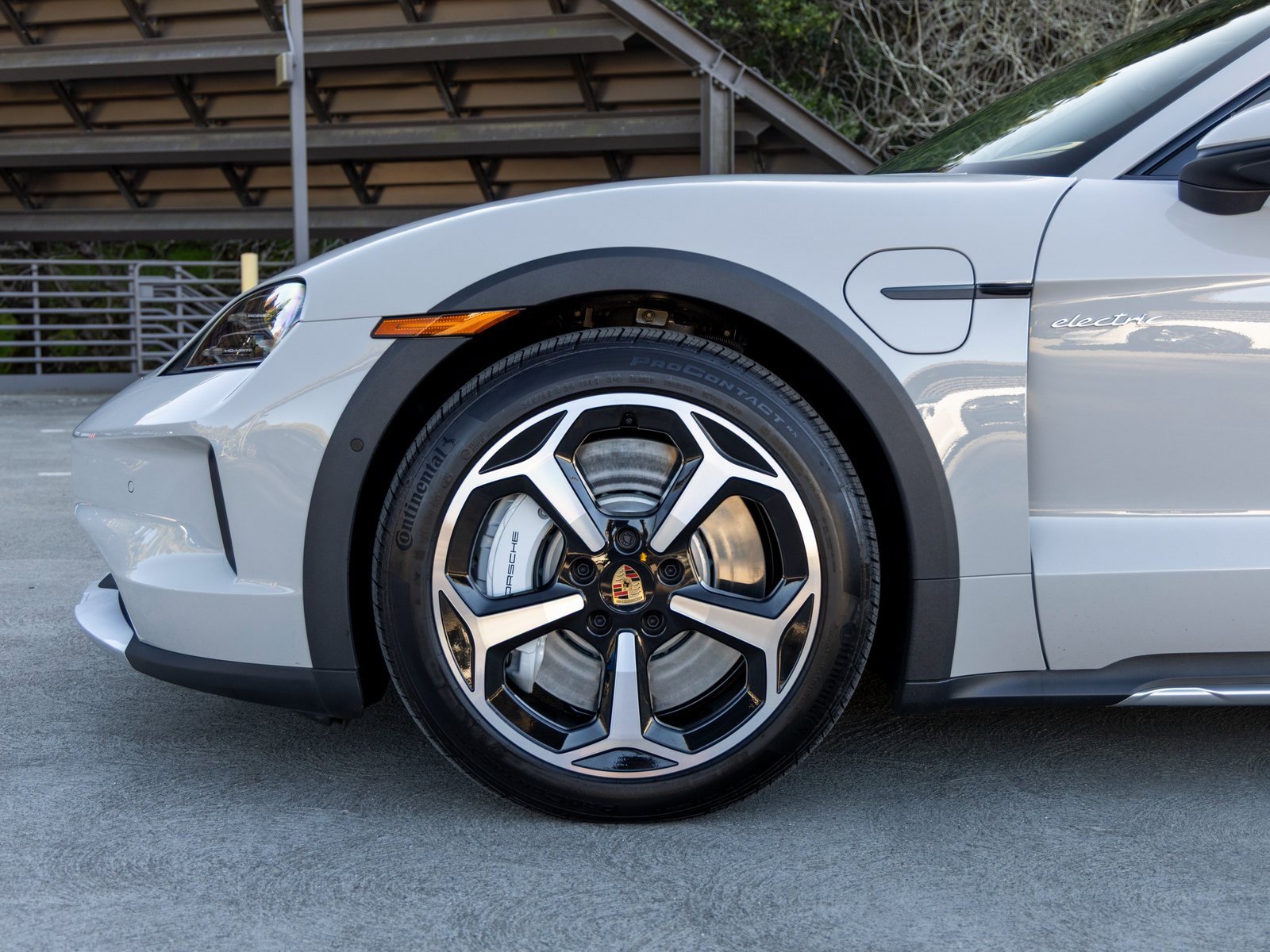 Used 2025 Porsche Taycan 4S image 15