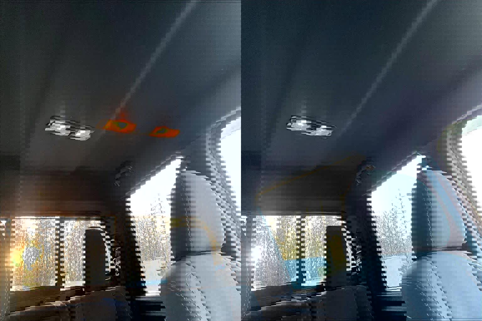 Used 2019 Nissan Titan SV w/ SV Convenience Package image 13