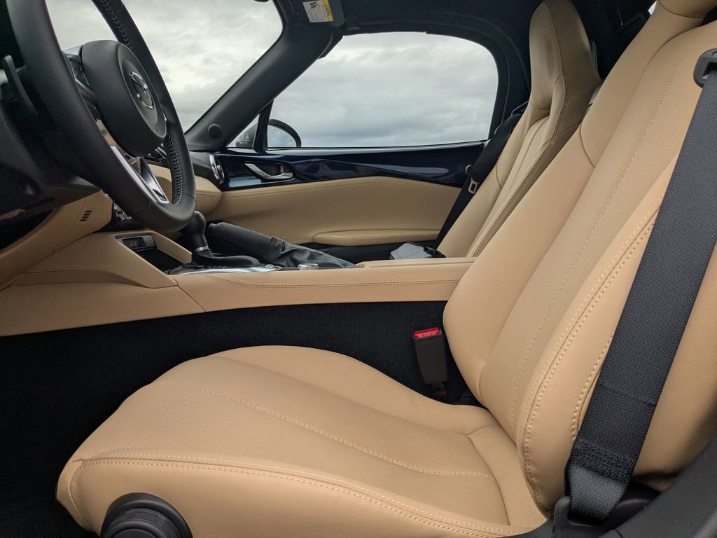 New 2025 MAZDA MX-5 Miata Grand Touring w/ Appearance Package image 17