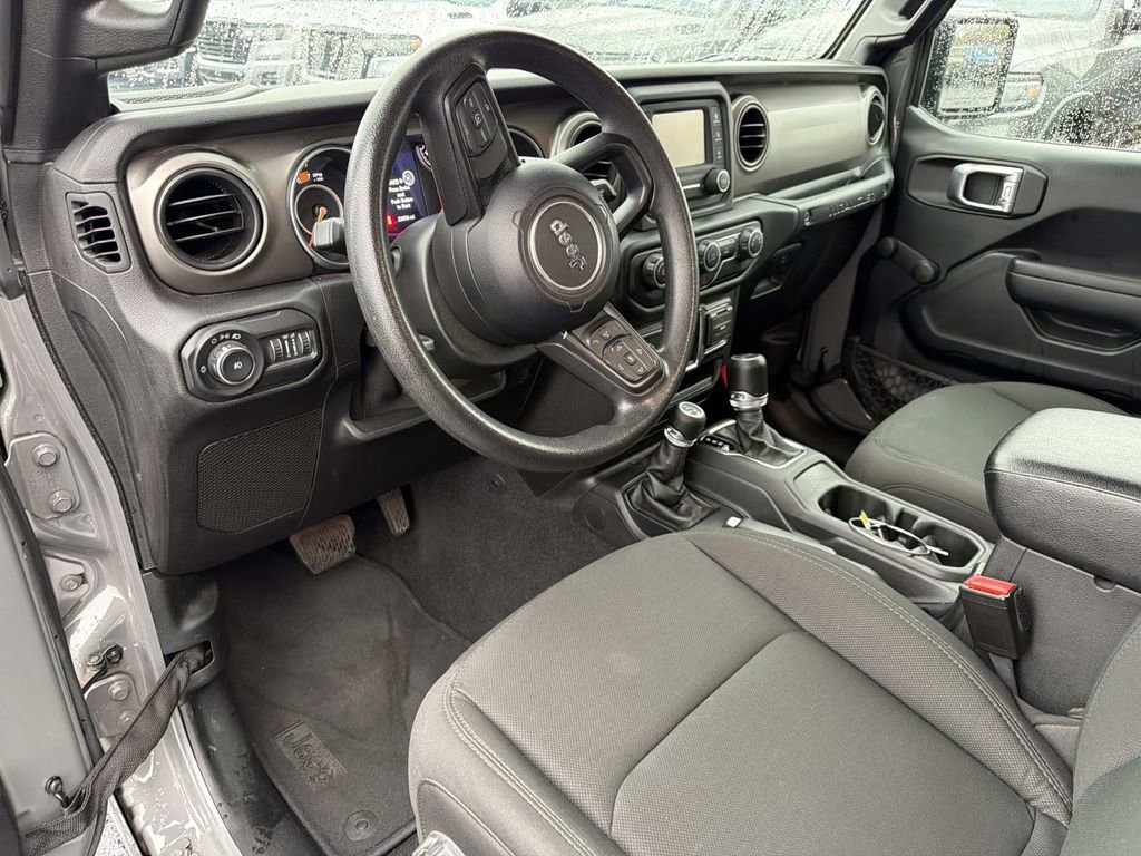 Used 2021 Jeep Wrangler Unlimited Sport image 28