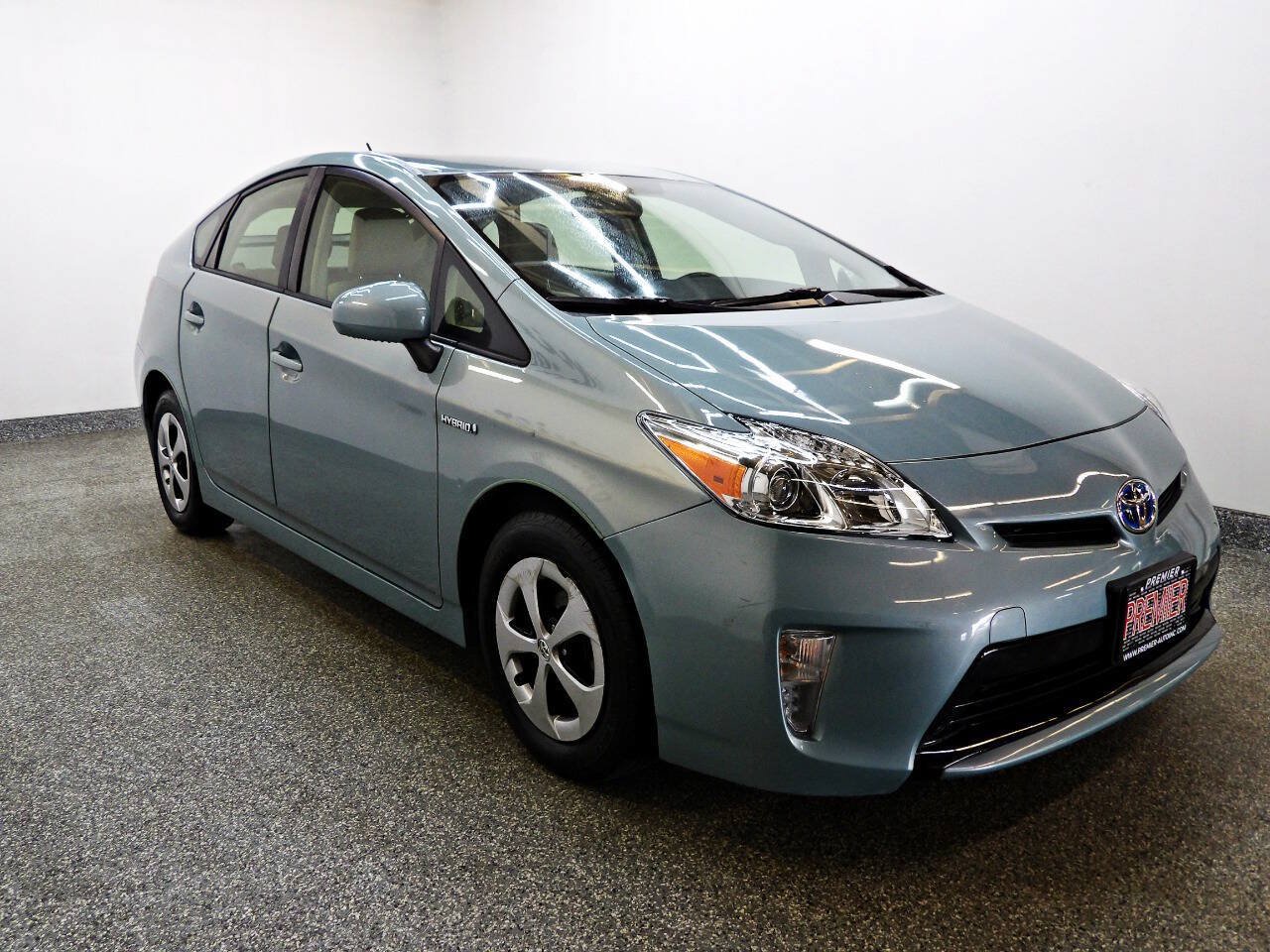 Used 2012 Toyota Prius Two FWD image 3