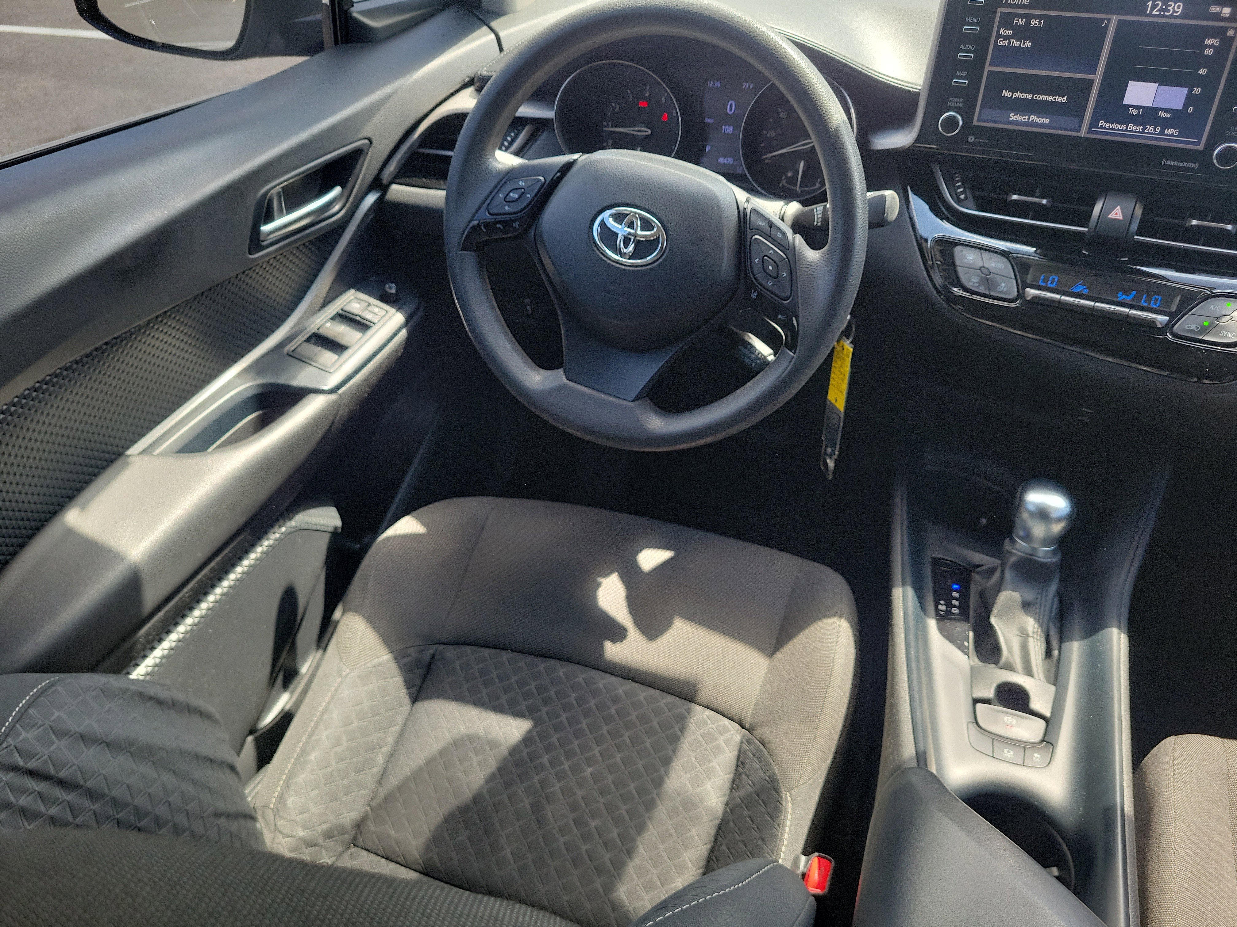 Used 2020 Toyota C-HR LE image 12