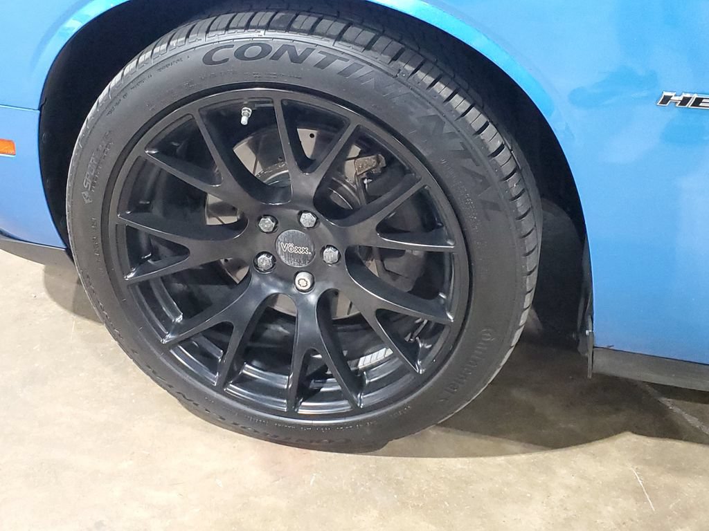 Used 2015 Dodge Challenger R/T Plus RWD image 34