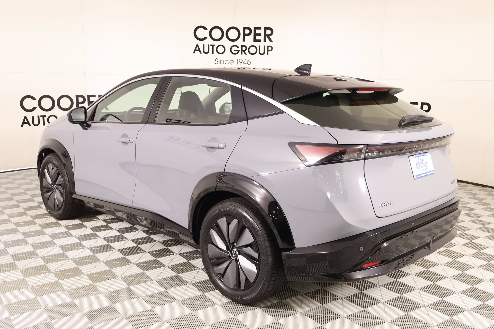 Used 2023 Nissan Ariya FWD image 24