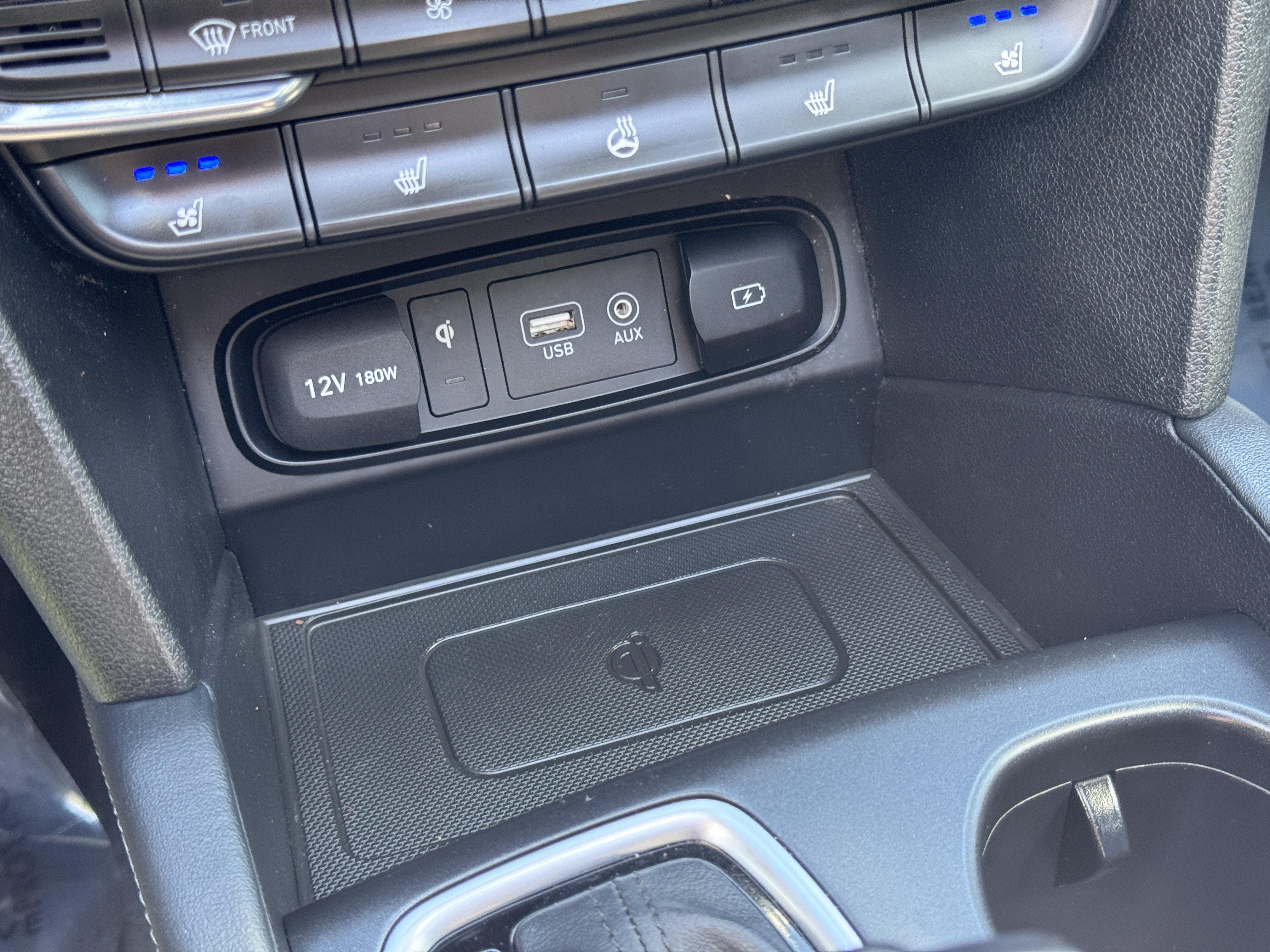 Used 2019 Hyundai Santa Fe AWD image 29