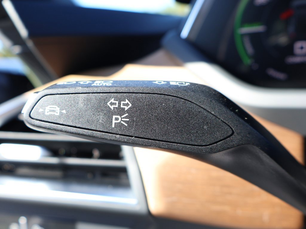 Used 2023 Audi e-tron GT Premium Plus image 44