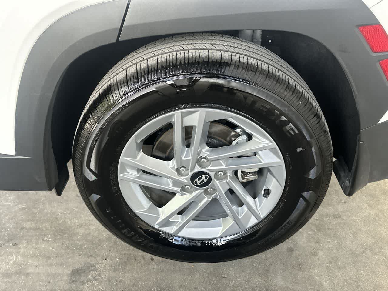 Used 2026 Hyundai Tucson SE FWD image 11