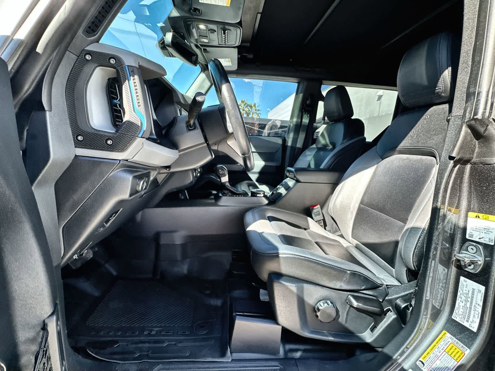 Used 2022 Ford Bronco Black Diamond w/ Sasquatch Package AWD/4WD image 11