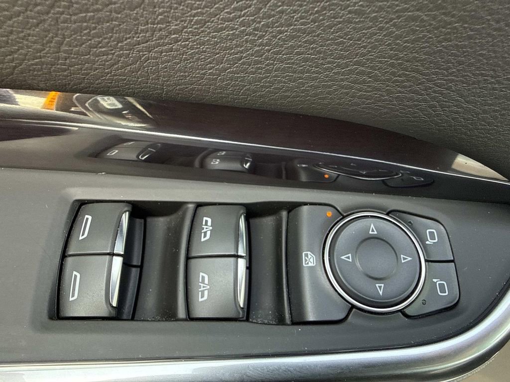 Used 2020 Cadillac XT4 Luxury image 19