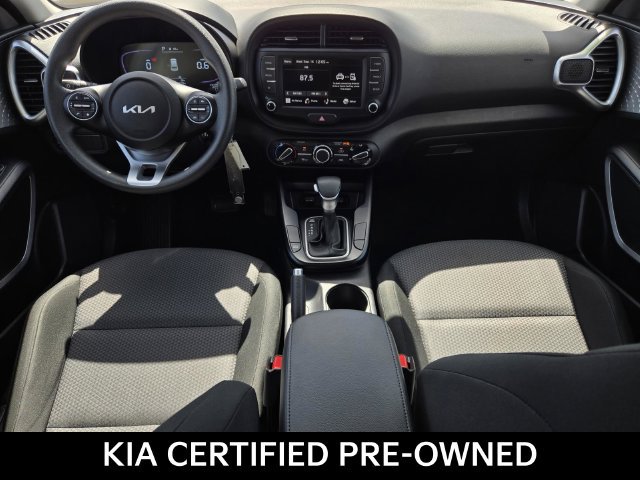 Certified 2025 Kia Soul LX w/ LX Technology Package FWD image 15