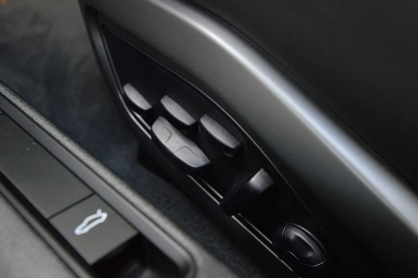 Used 2024 Porsche 911 Carrera 4S image 27