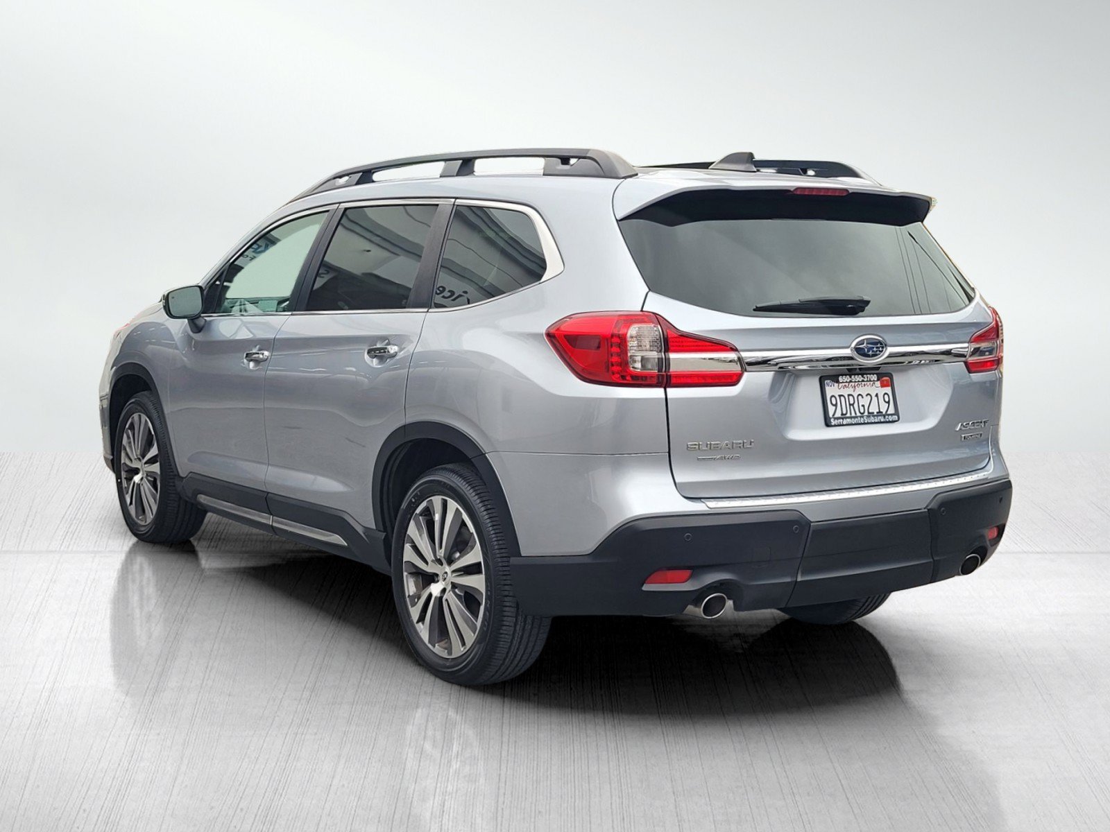 Used 2022 Subaru Ascent Touring AWD/4WD image 6