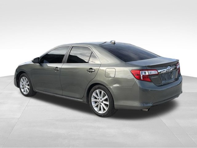 Used 2012 Toyota Camry XLE FWD image 3