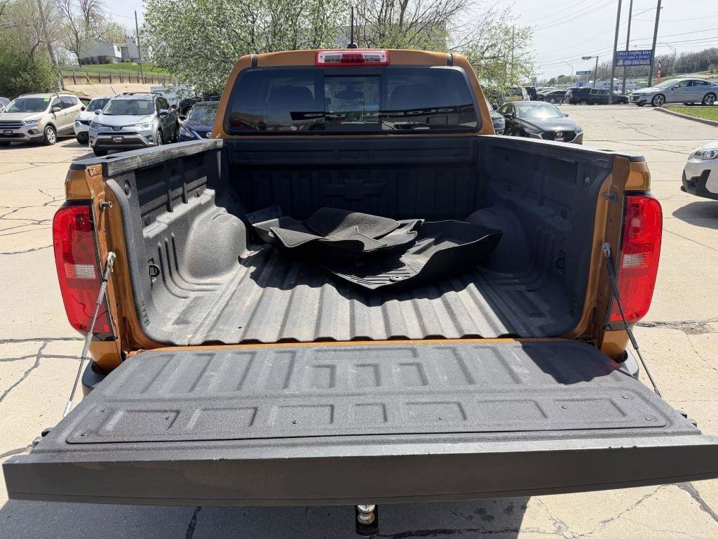 Used 2017 Chevrolet Colorado LT w/ LT Convenience Package AWD/4WD image 8