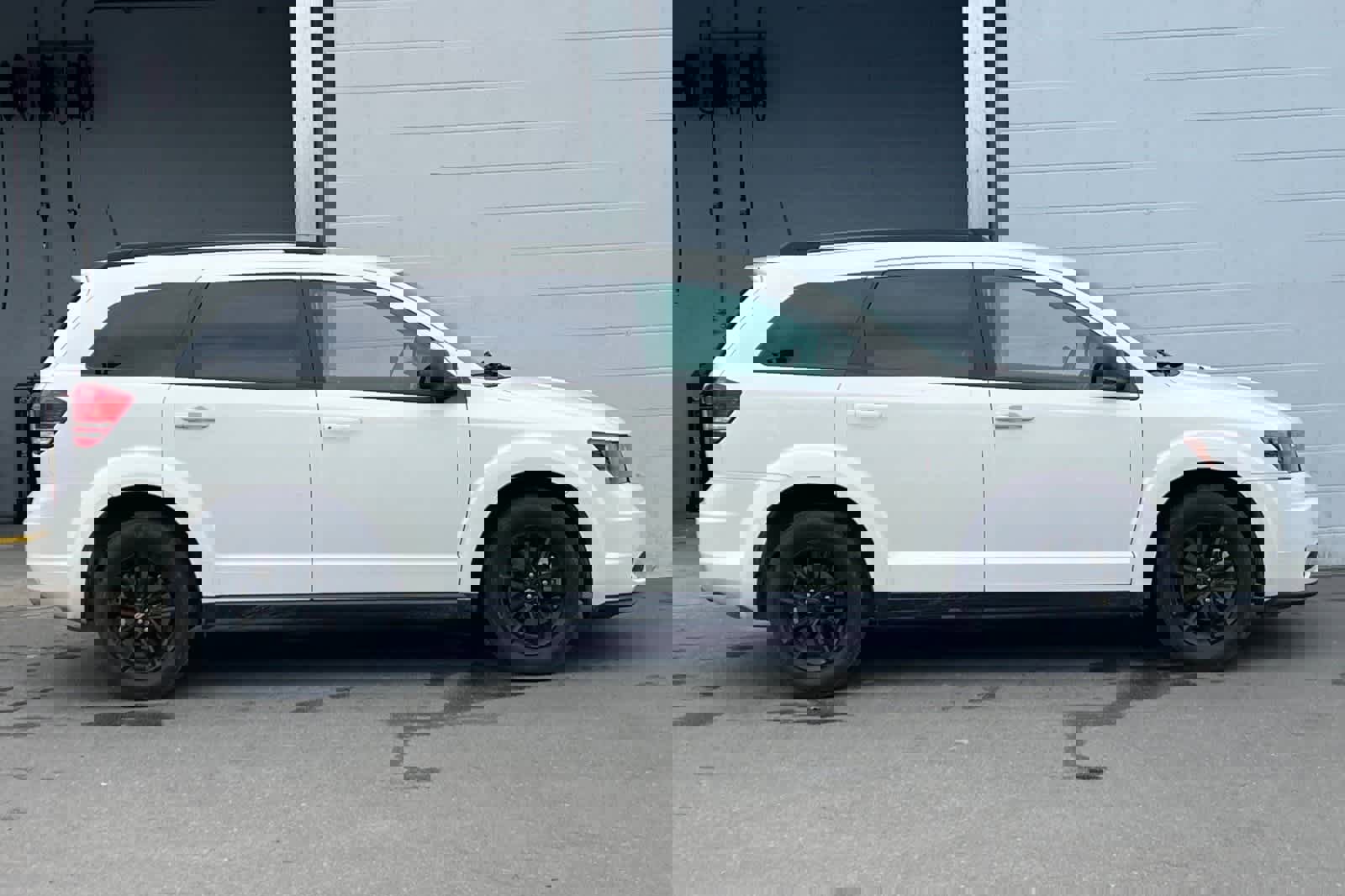 Used 2020 Dodge Journey SE w/ Blacktop Package image 9