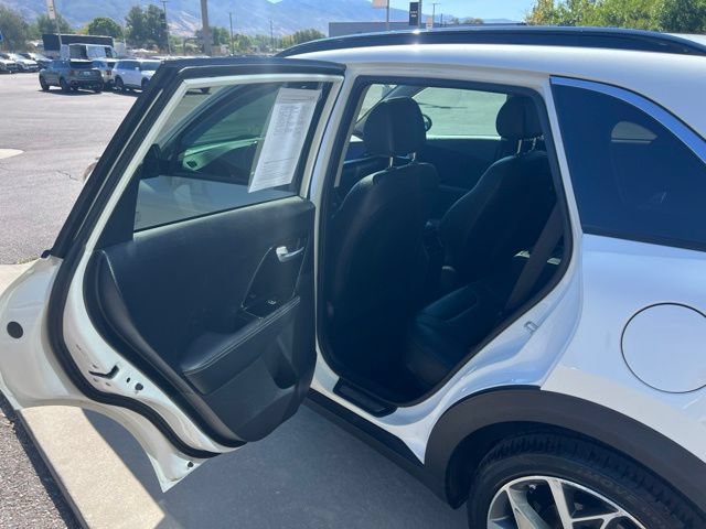 Used 2022 Kia Niro Touring Special Edition FWD image 19