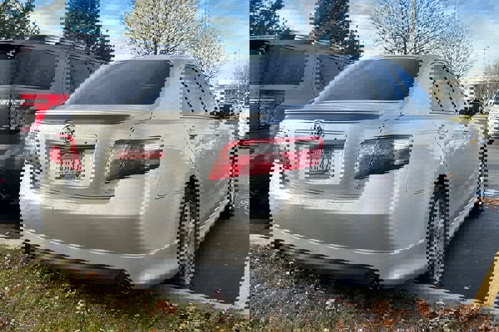 Used 2008 Toyota Camry SE image 2