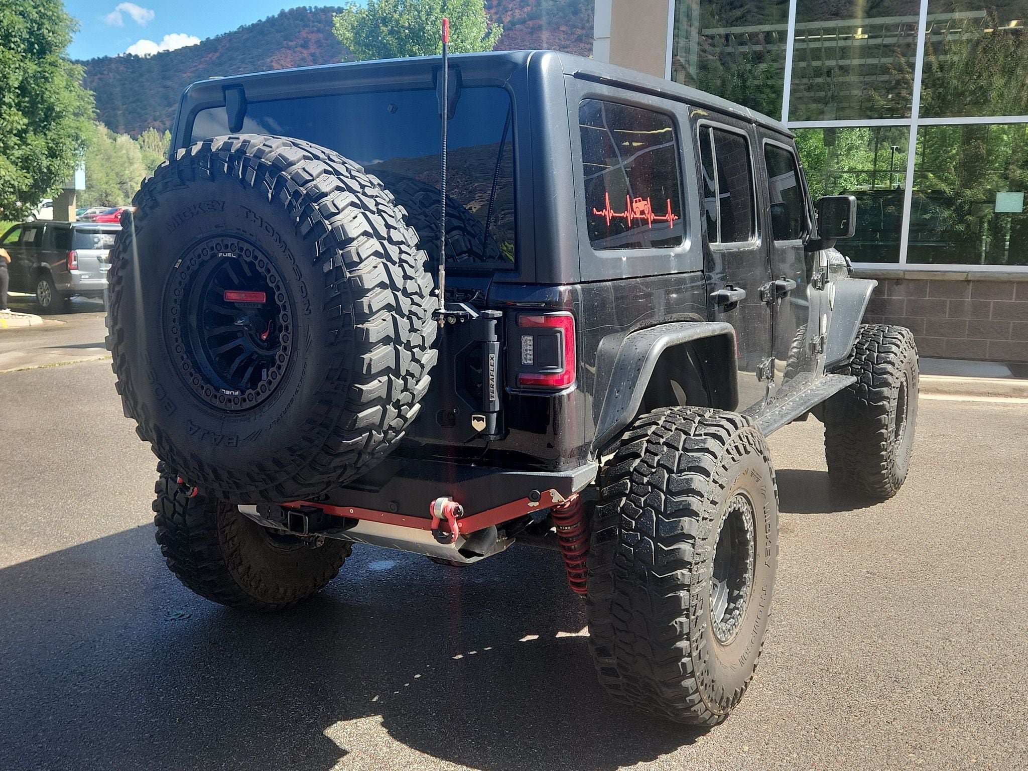 Used 2021 Jeep Wrangler Unlimited Rubicon AWD/4WD image 3