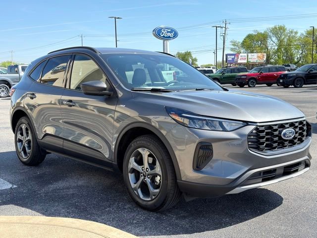 Certified 2025 Ford Escape ST-Line w/ Cold Weather Package AWD/4WD image 3