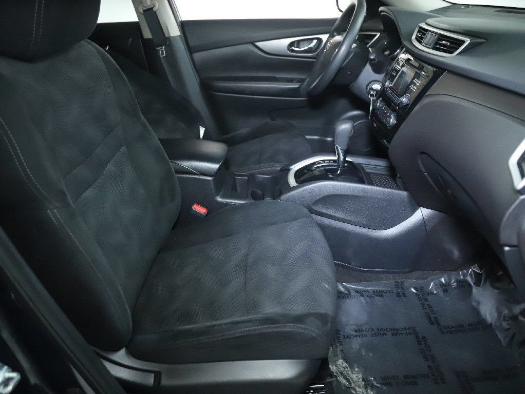 Used 2016 Nissan Rogue S FWD image 34