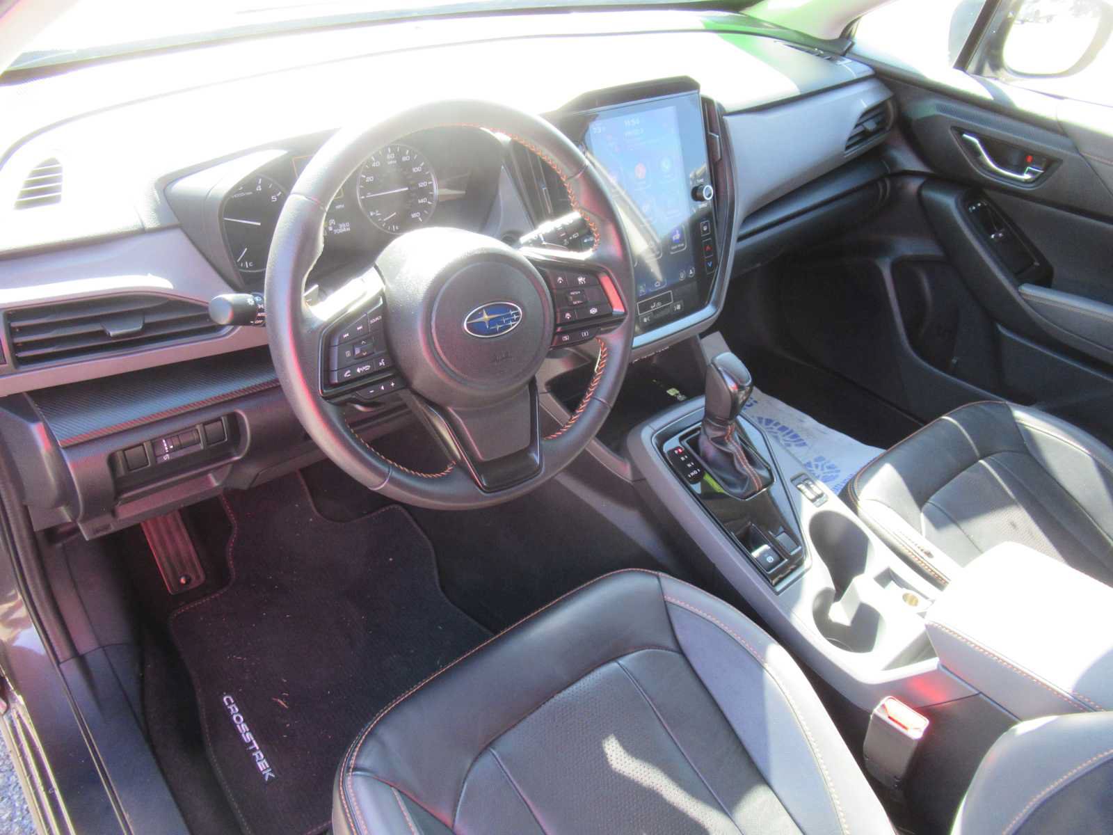 Used 2024 Subaru Crosstrek 2.5i Limited AWD/4WD image 16