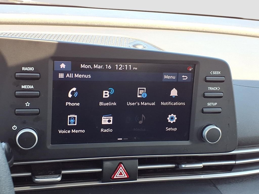 Used 2023 Hyundai Elantra SEL image 24