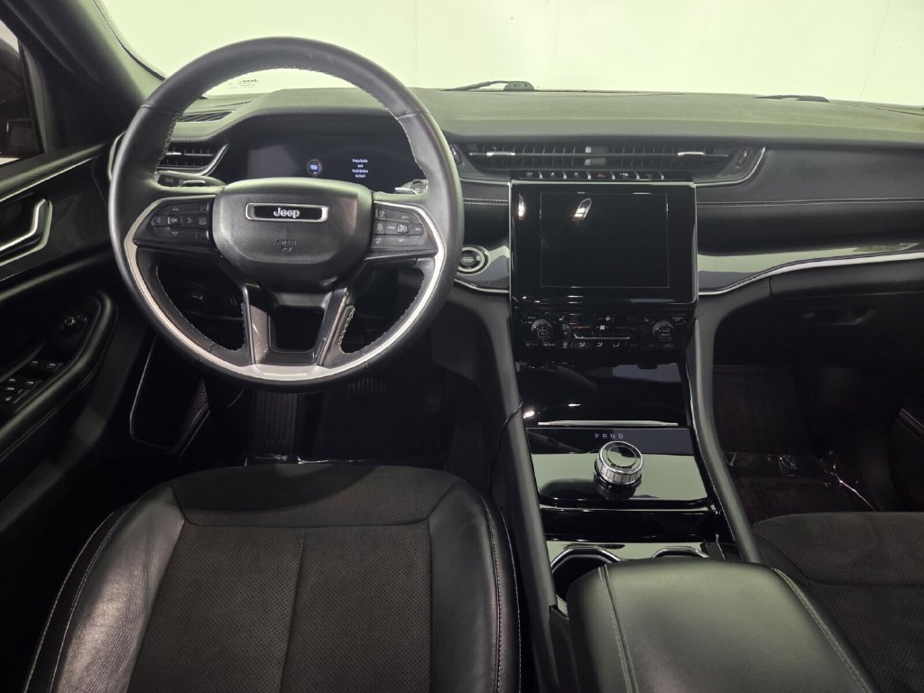 Used 2022 Jeep Grand Cherokee L Laredo RWD image 27