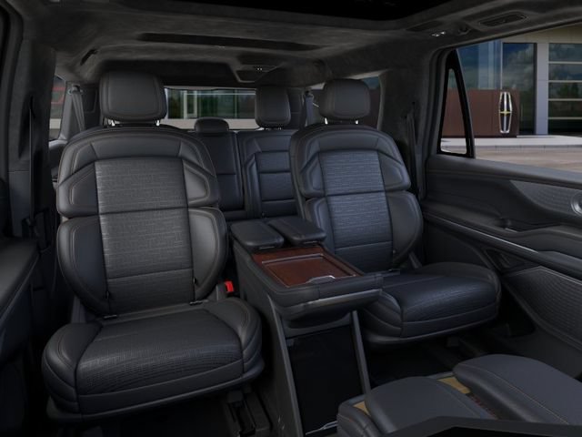 New 2026 Lincoln Navigator L Black Label AWD/4WD image 11