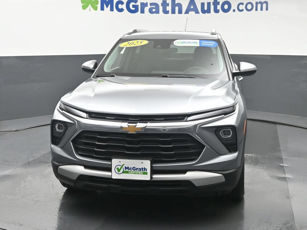 Used 2025 Chevrolet TrailBlazer LT AWD/4WD image 21