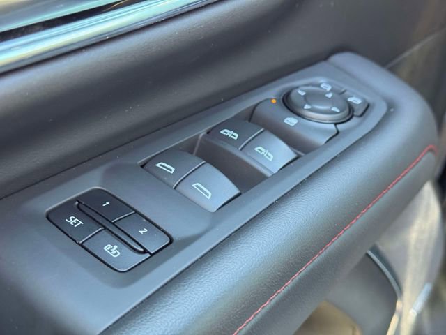 Used 2023 Chevrolet Suburban RST AWD/4WD image 23