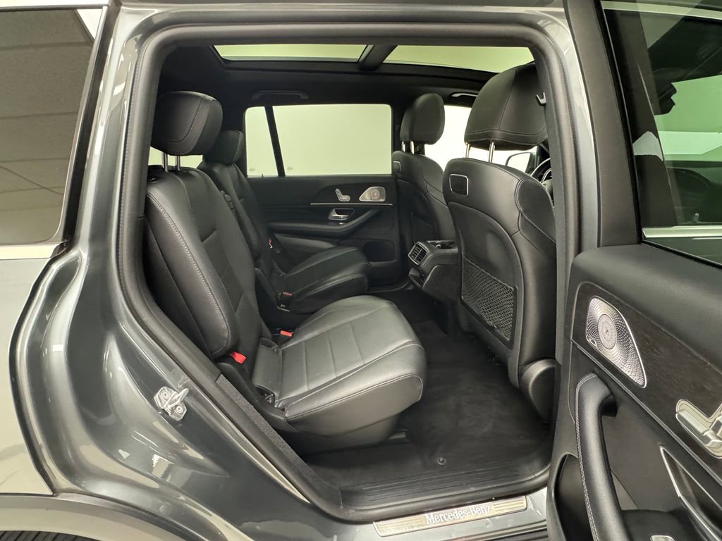 Used 2020 Mercedes-Benz GLS 450 4MATIC image 17