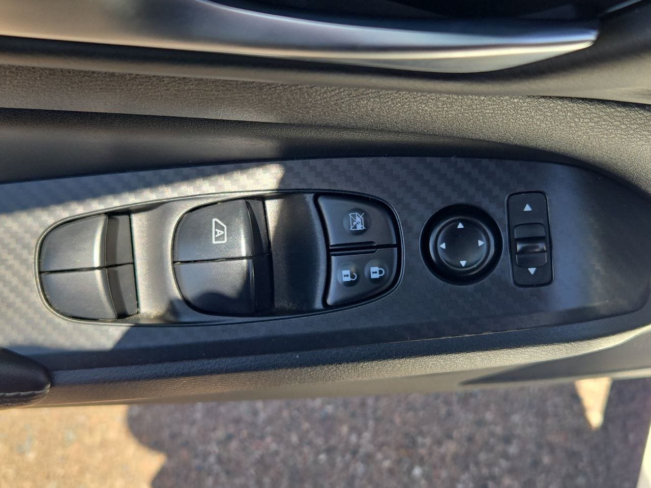 Certified 2025 Nissan Altima 2.5 SV FWD image 26